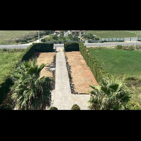 Vila Gjiri I Lalezit